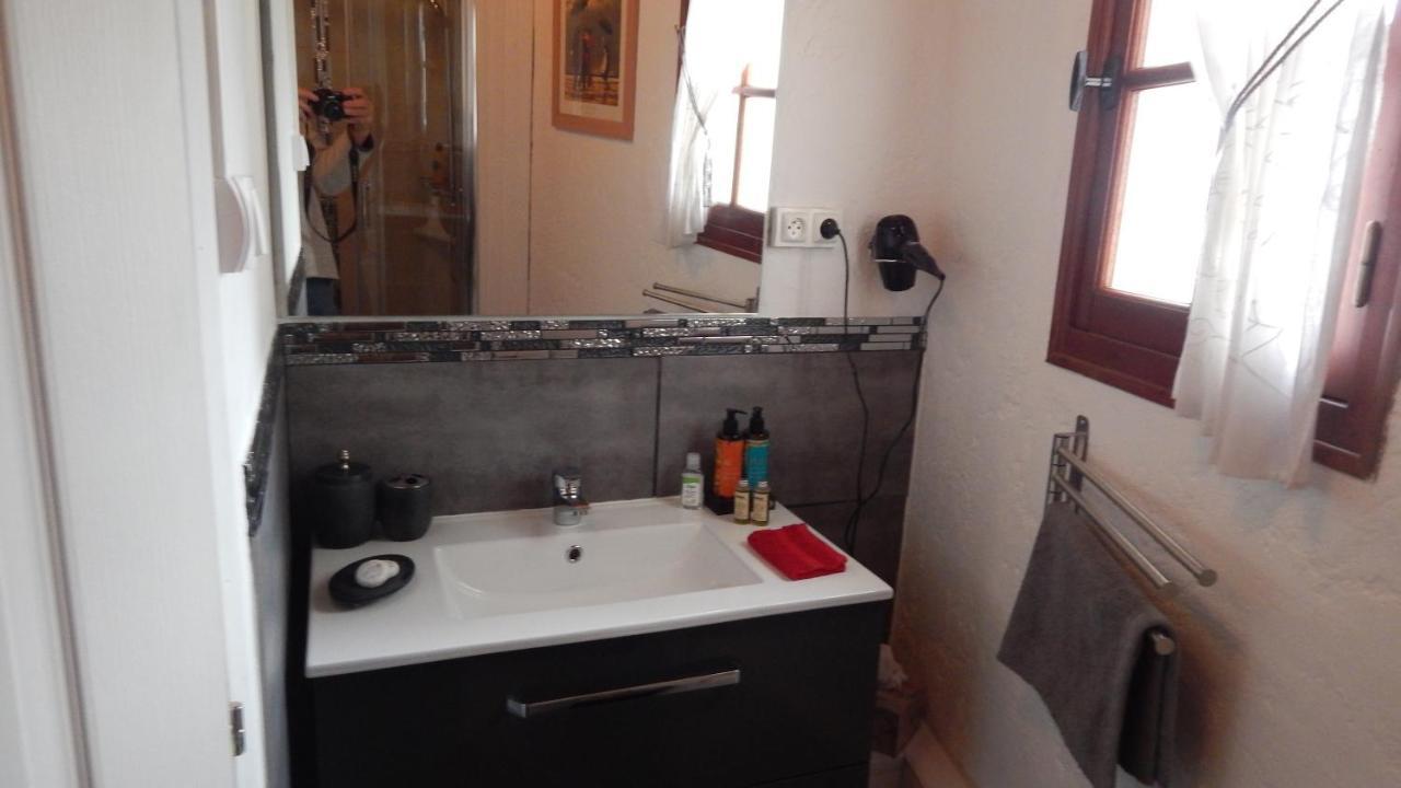 The Petite Chalet Chambre D'Hotes L'Isle-Jourdain  Екстер'єр фото