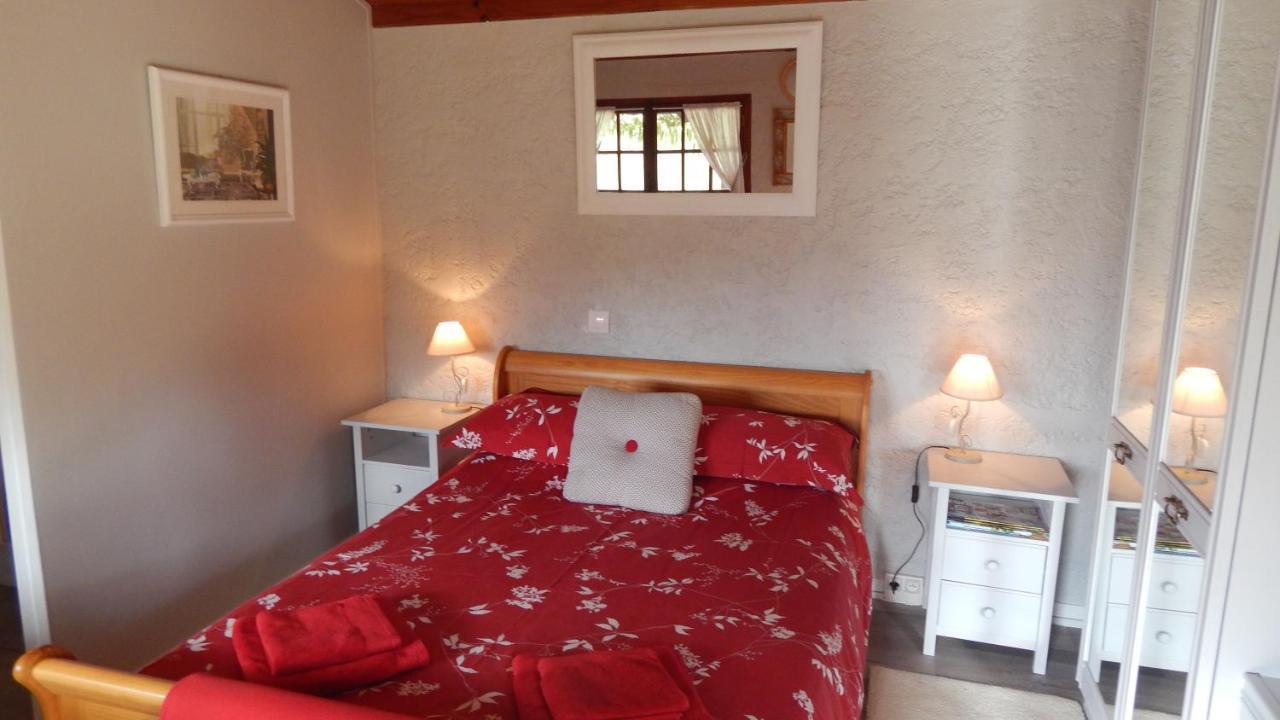 The Petite Chalet Chambre D'Hotes L'Isle-Jourdain  Екстер'єр фото